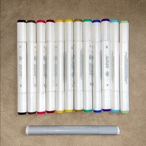 Two-sided professional art markers